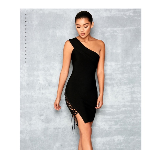 Elegant Black One-Shoulder Mini Dress - Picture 3 of 8